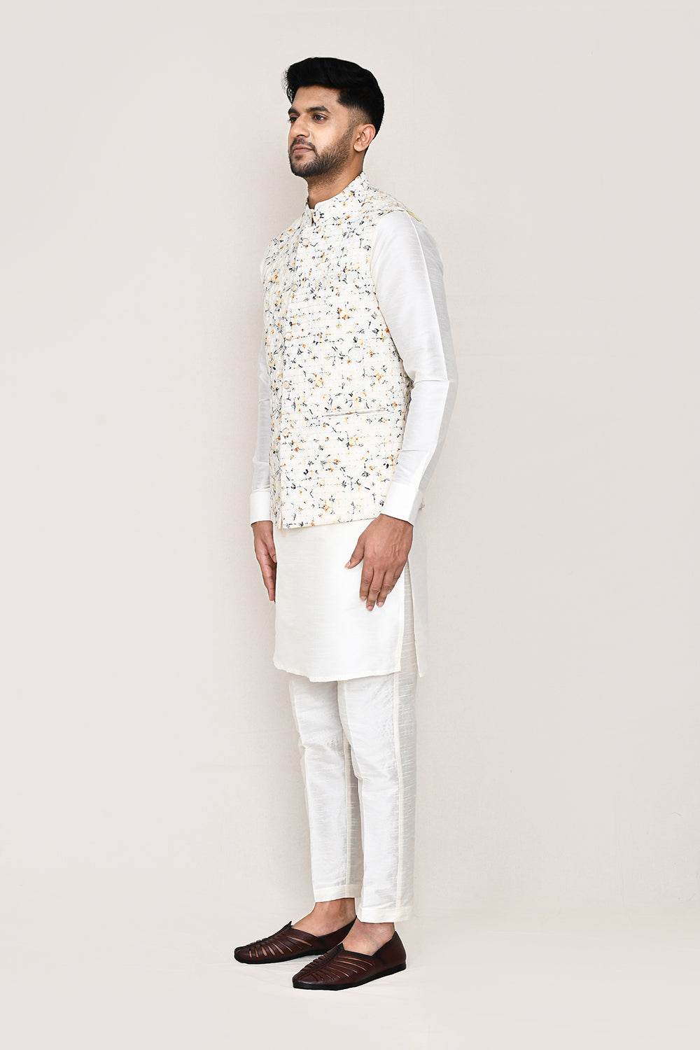 White Kurta with Straight Fit Pant And Jacket