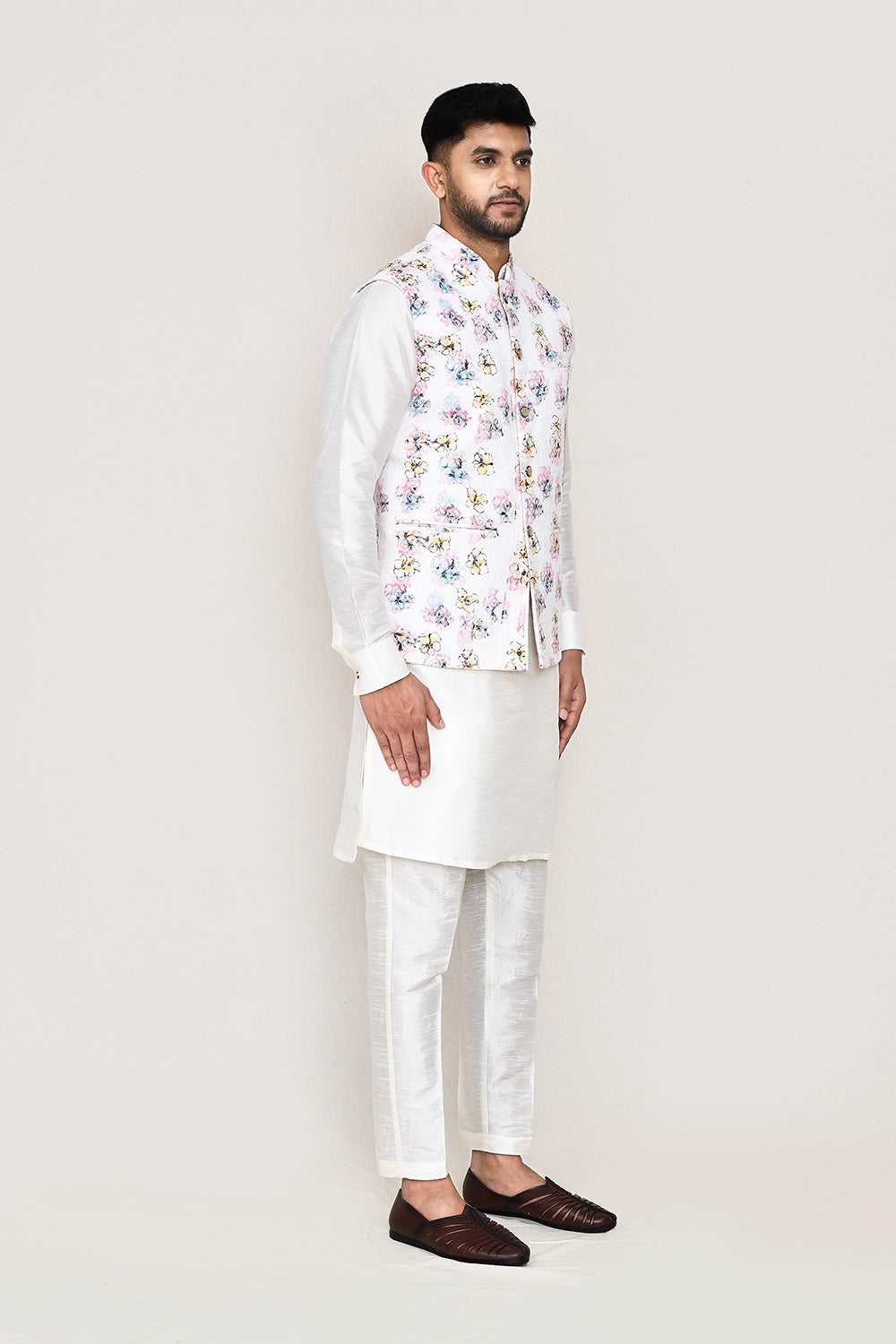White Kurta with Straight Fit Pant And Jacket