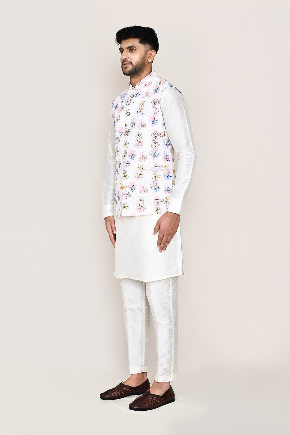 White Kurta with Straight Fit Pant And Jacket
