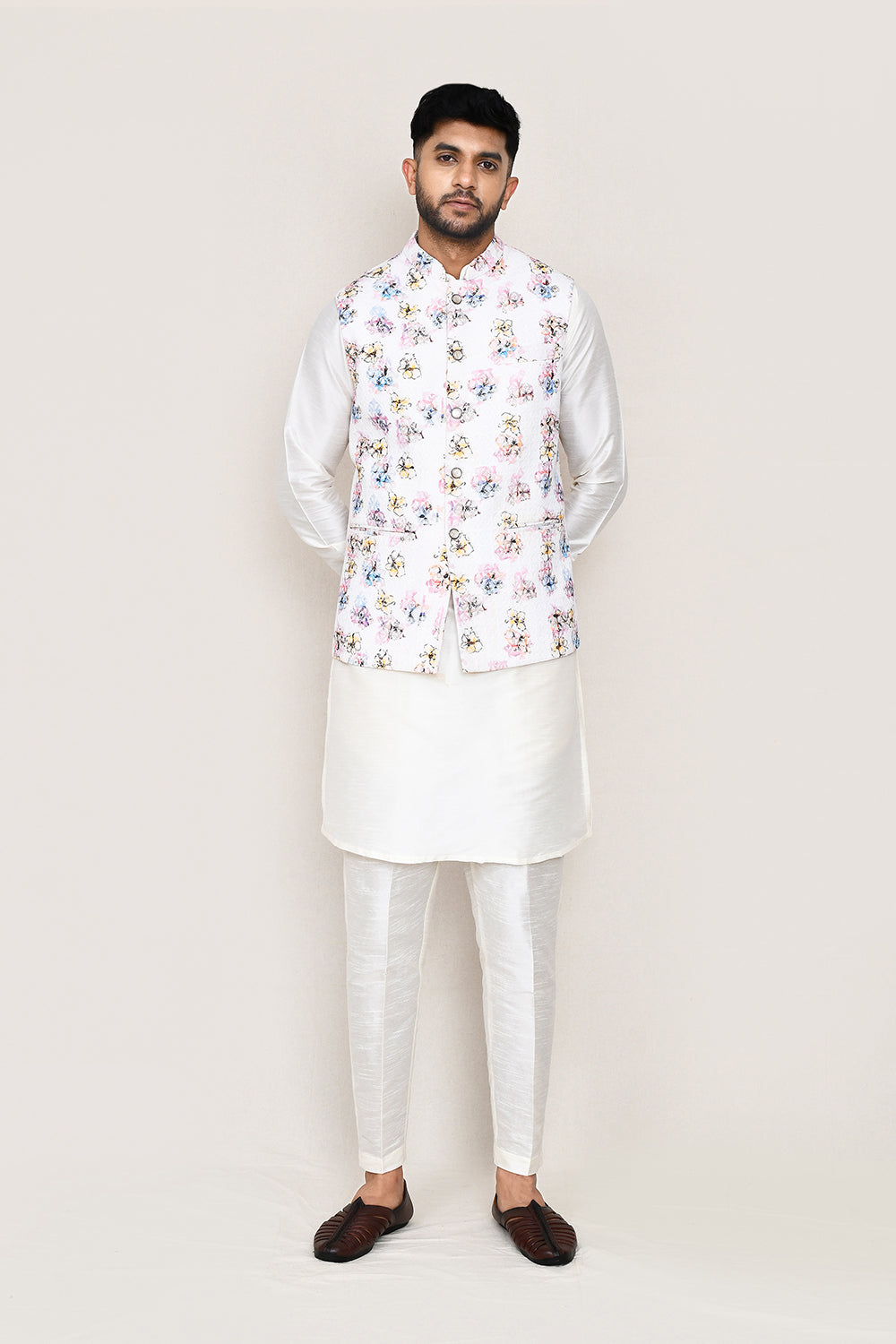 White Kurta with Straight Fit Pant And Jacket
