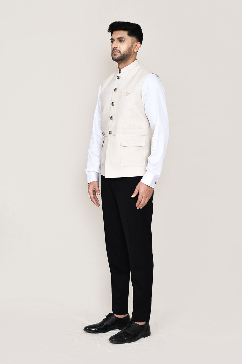 White Kurta with Straight Fit Pant And Jacket