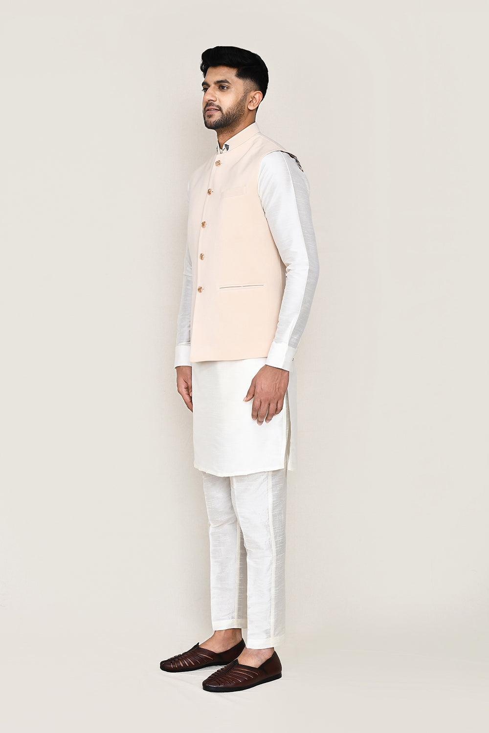 White Kurta with Straight Fit Pant And Jacket