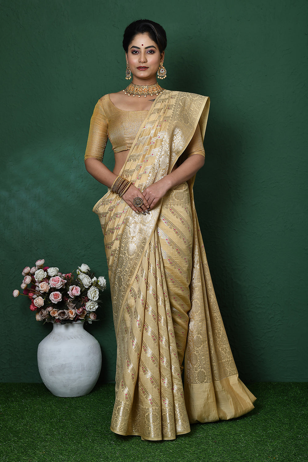 Vez Cream Banarasi Silk Saree