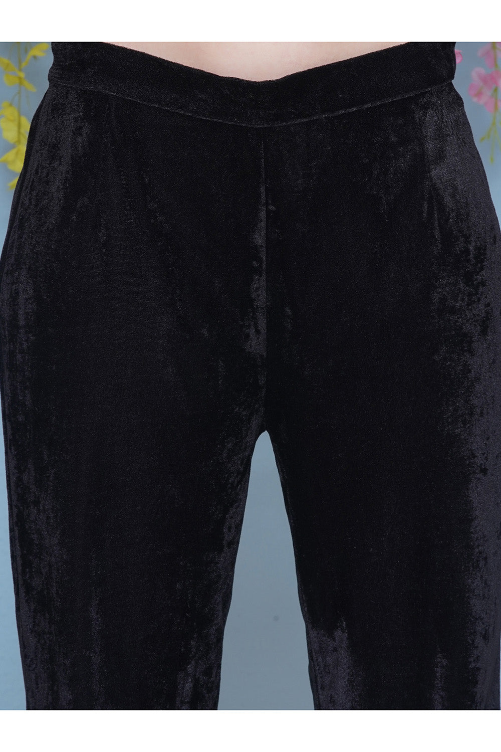 Black Hand Embellished Kaftaan with ineer and Pant