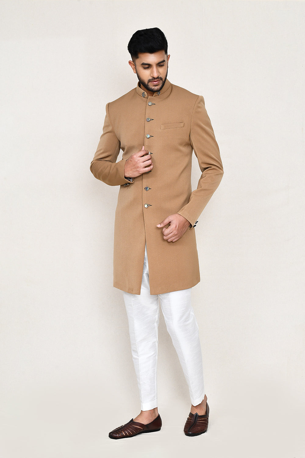 Chiku Indowestern with Straight Fit Pant