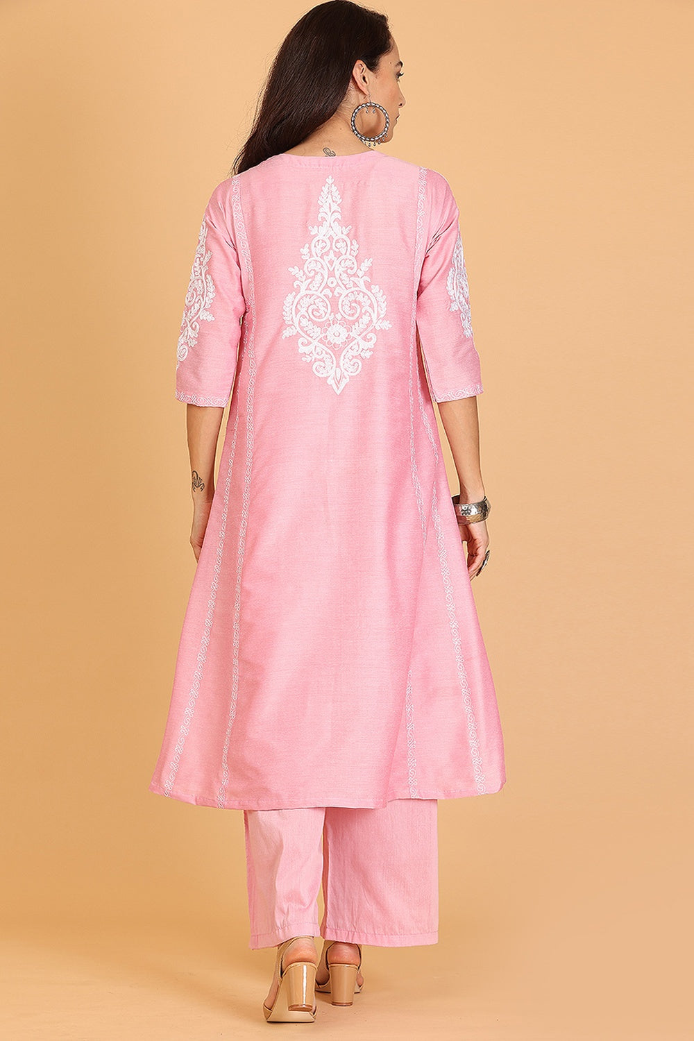 Pink Cotton Silk Kurta Set With Embroidery