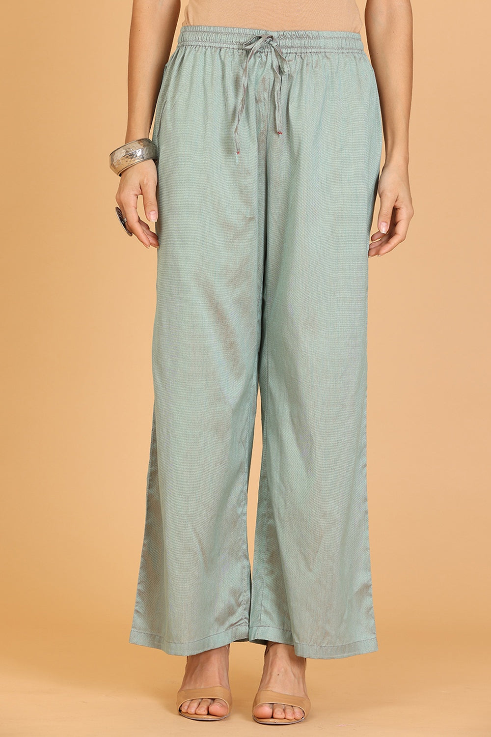 Green Cotton Silk Kurta Set With Embroidery