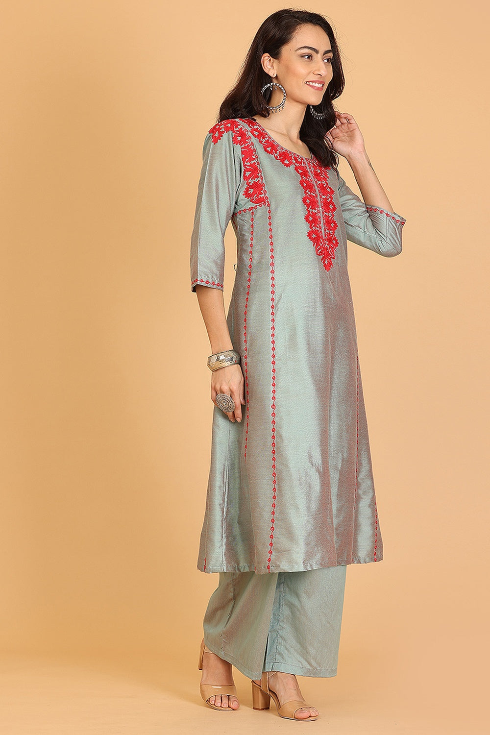 Green Cotton Silk Kurta Set With Embroidery