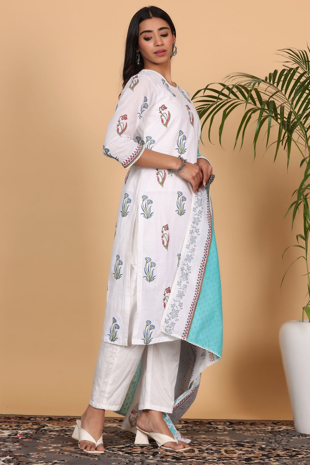 White Cotton Kurta Set With Block Print