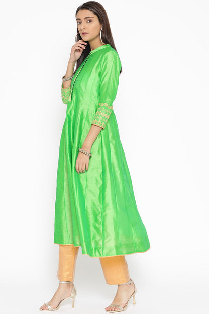 Green Silk Kurta Set With Embroidery