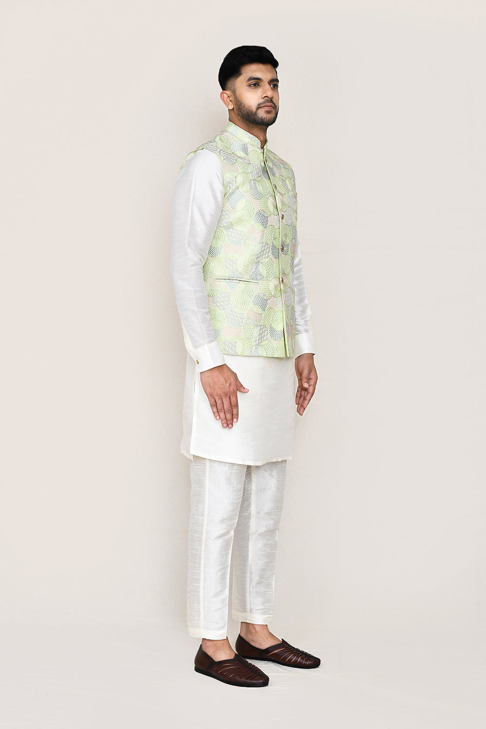 White Kurta with Straight Fit Pant And Jacket