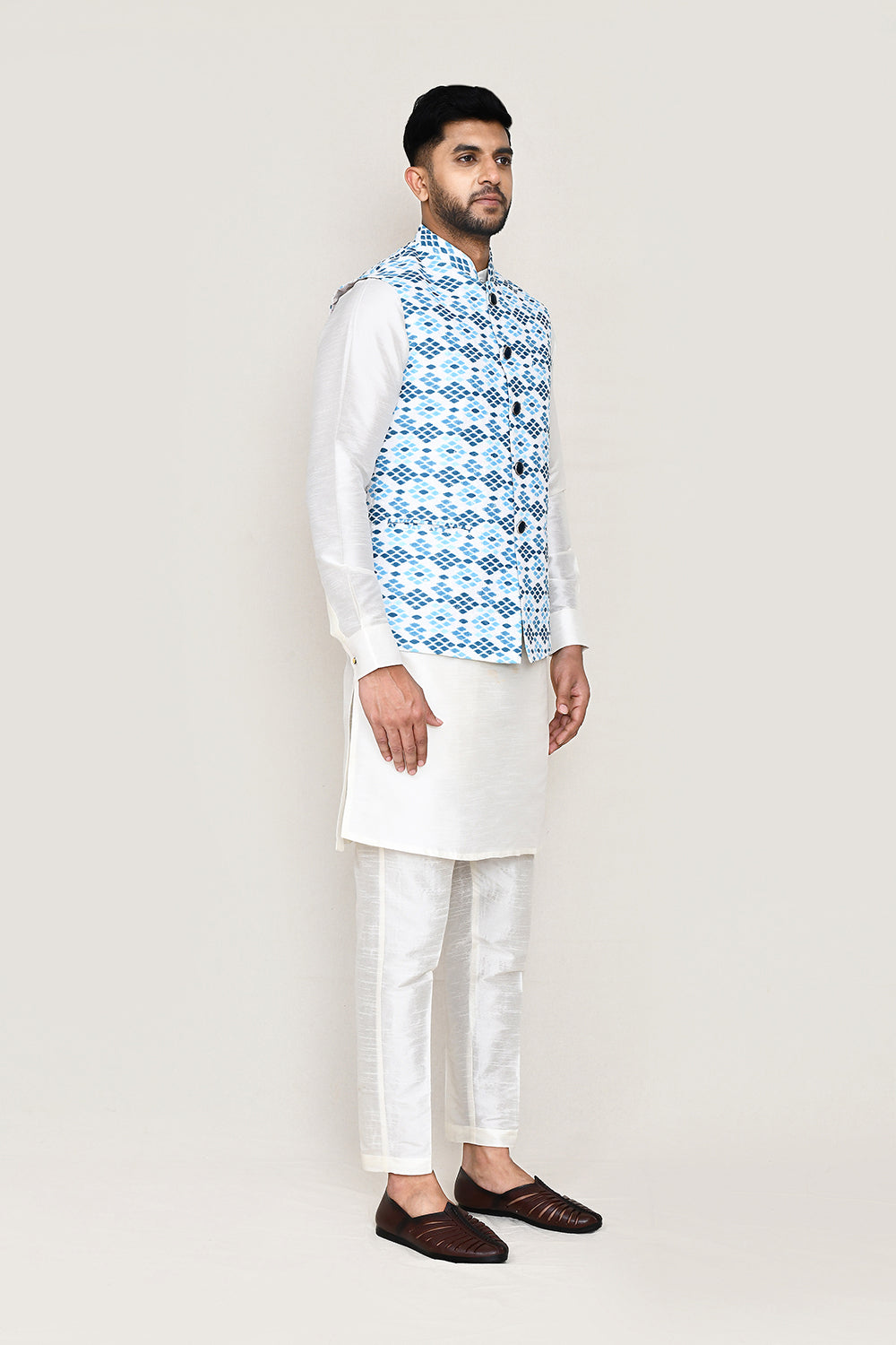 White Kurta with Straight Fit Pant And Jacket