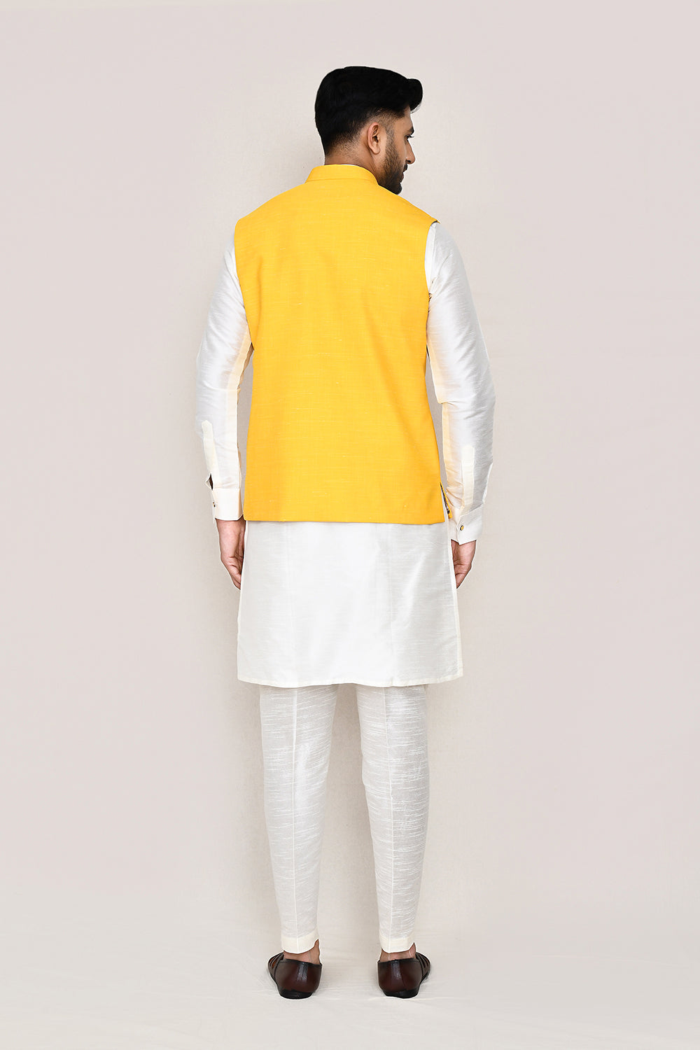 White Kurta with Straight Fit Pant & Jacket