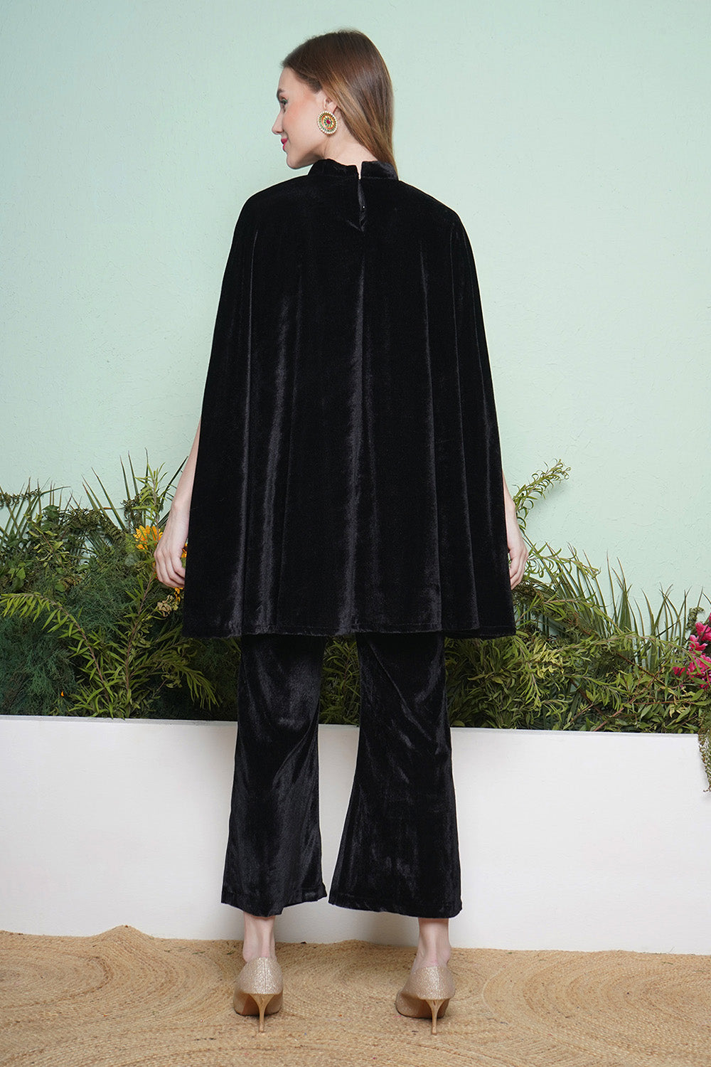 Black Hand Embellished Cape Style Kurta with Bellbottom Pants